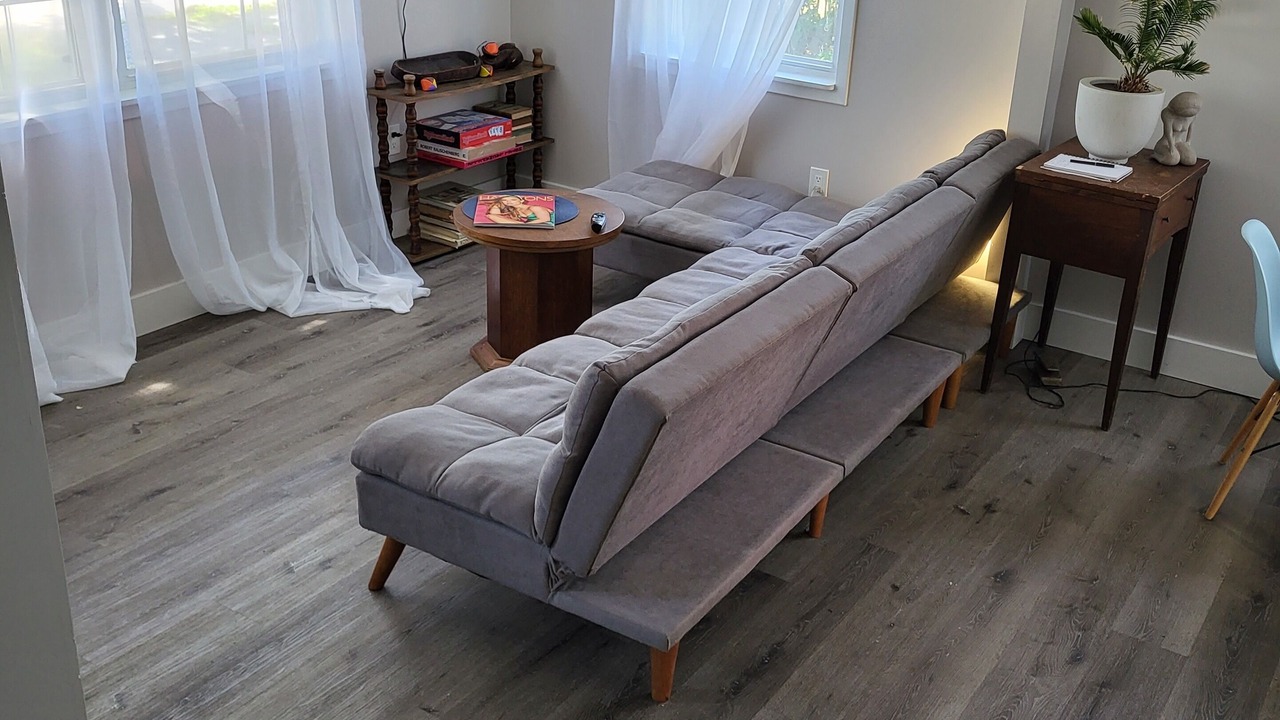 Photo of Livingroom in Riverhead
