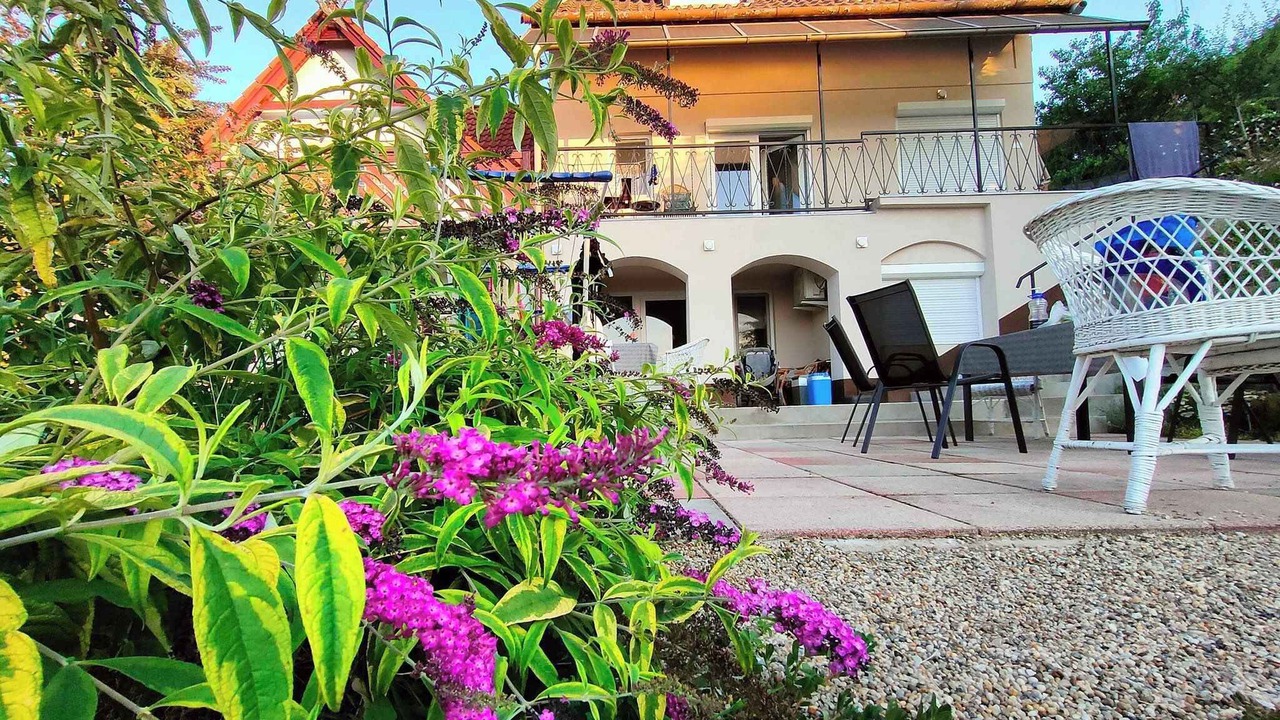 Photo of Patio Balcony in Balatongyorok