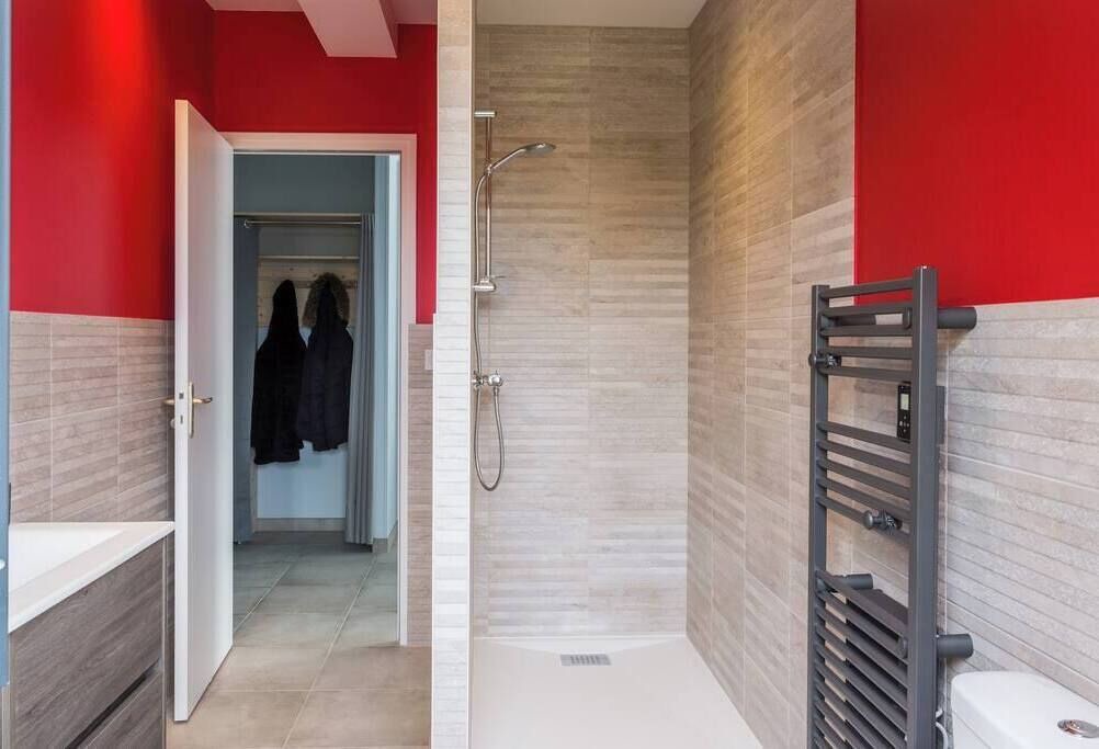 Photo of Bathroom in Saint-Come-de-Fresne