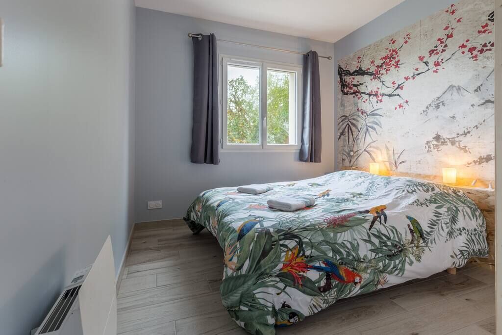 Photo of Bedroom in Saint-Come-de-Fresne