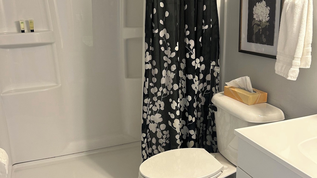 Photo of Bathroom in Manitowoc