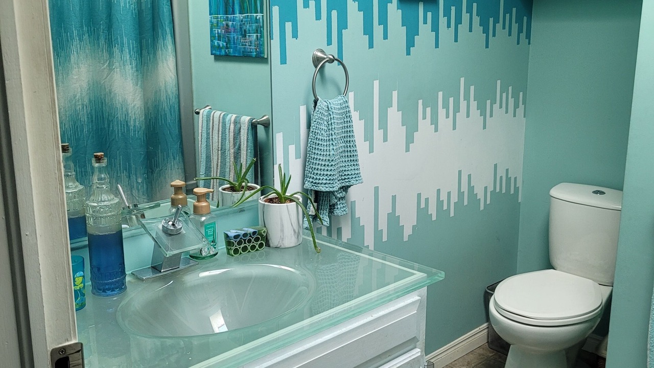 Photo of Bathroom in Aylmer