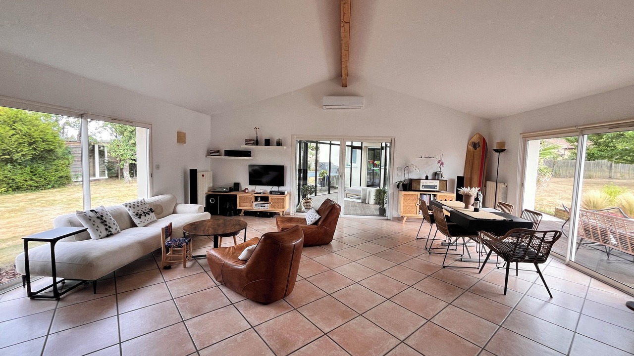 Photo of Livingroom in Lignan-de-Bordeaux