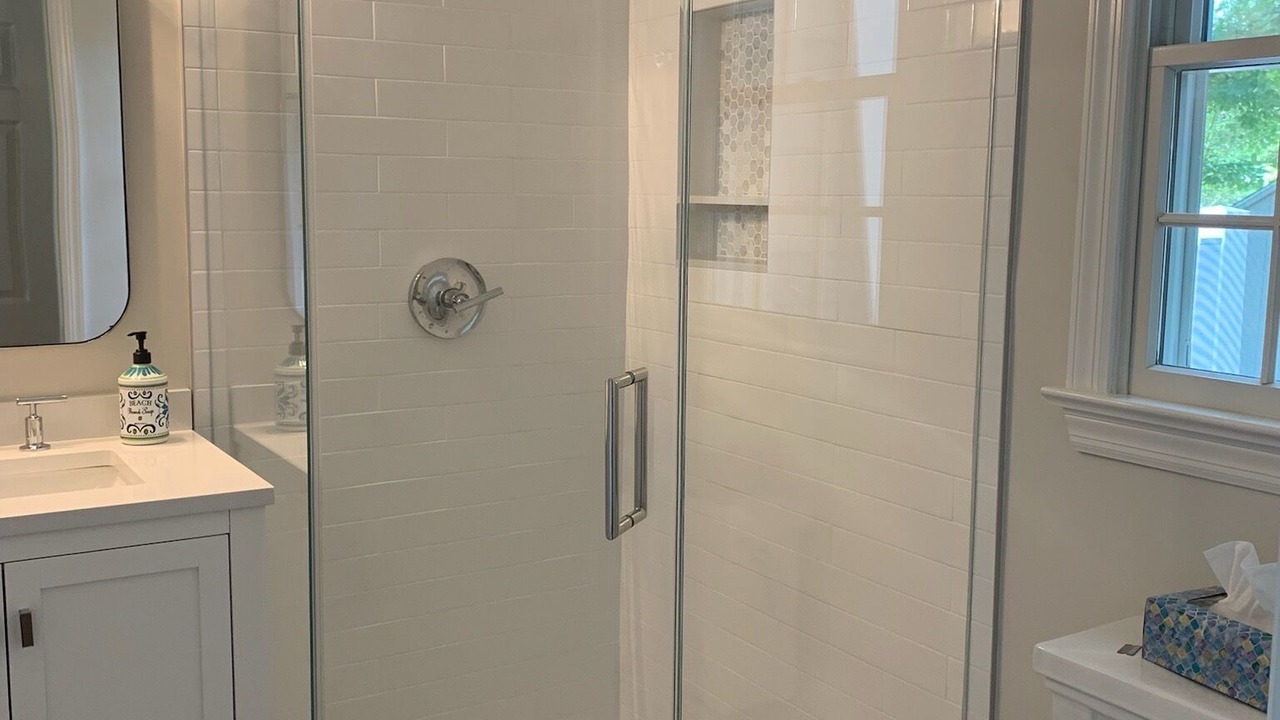 Photo of Bathroom in East Marion