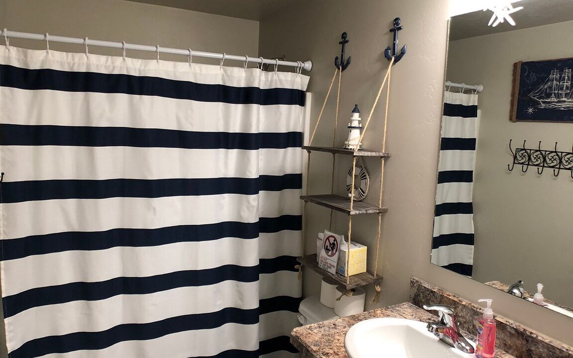 Photo of Bathroom in Harbor Village