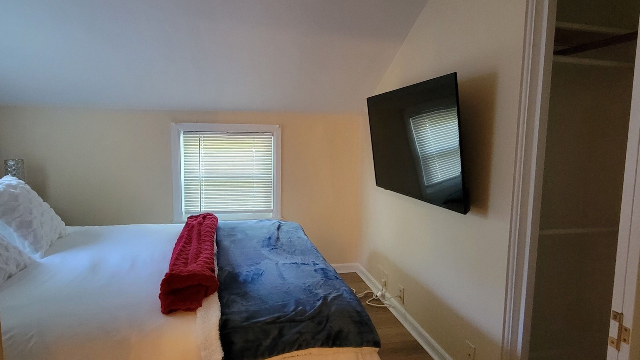 Photo of Bedroom in Brookfield