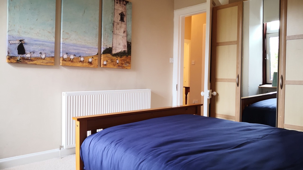 Photo of Bedroom in Tillicoultry