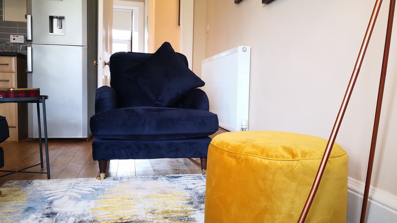 Photo of Livingroom in Tillicoultry