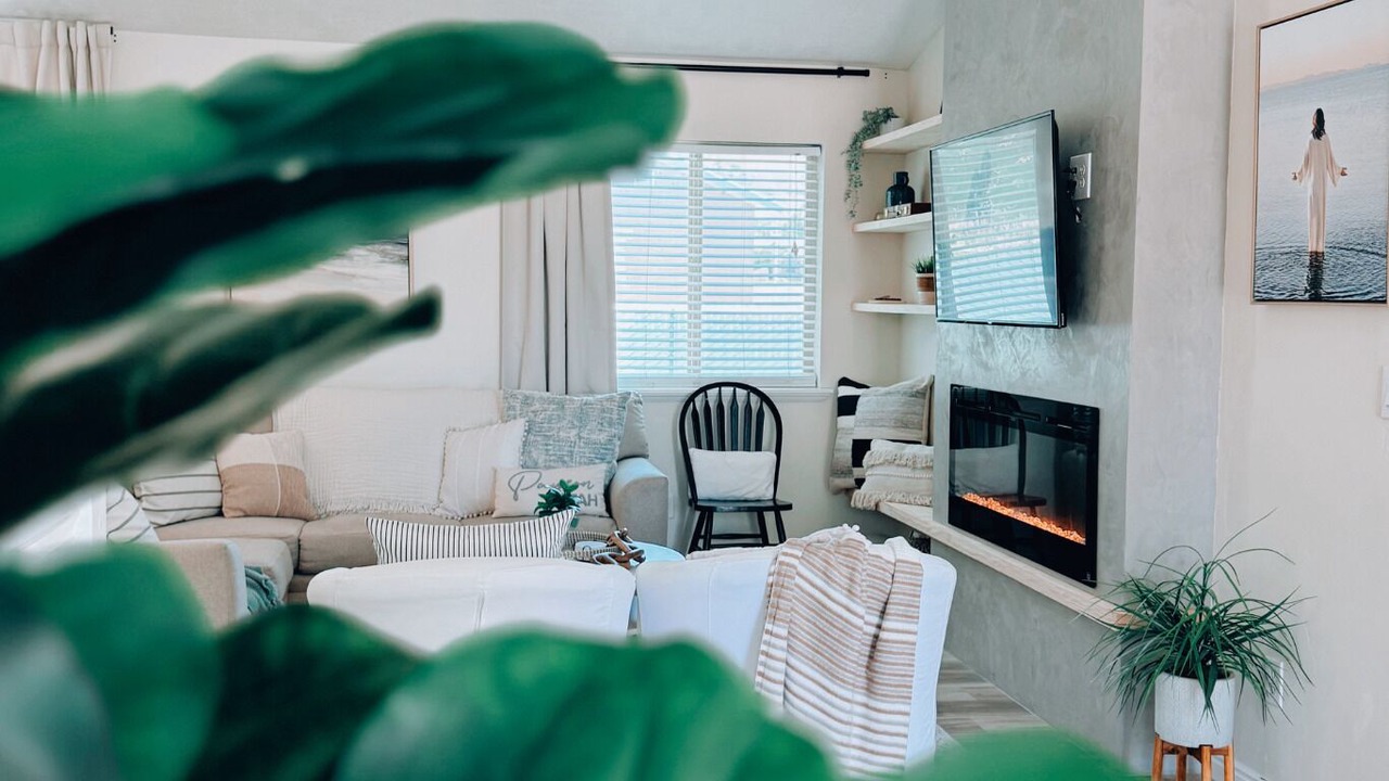 Photo of Livingroom in The Maples