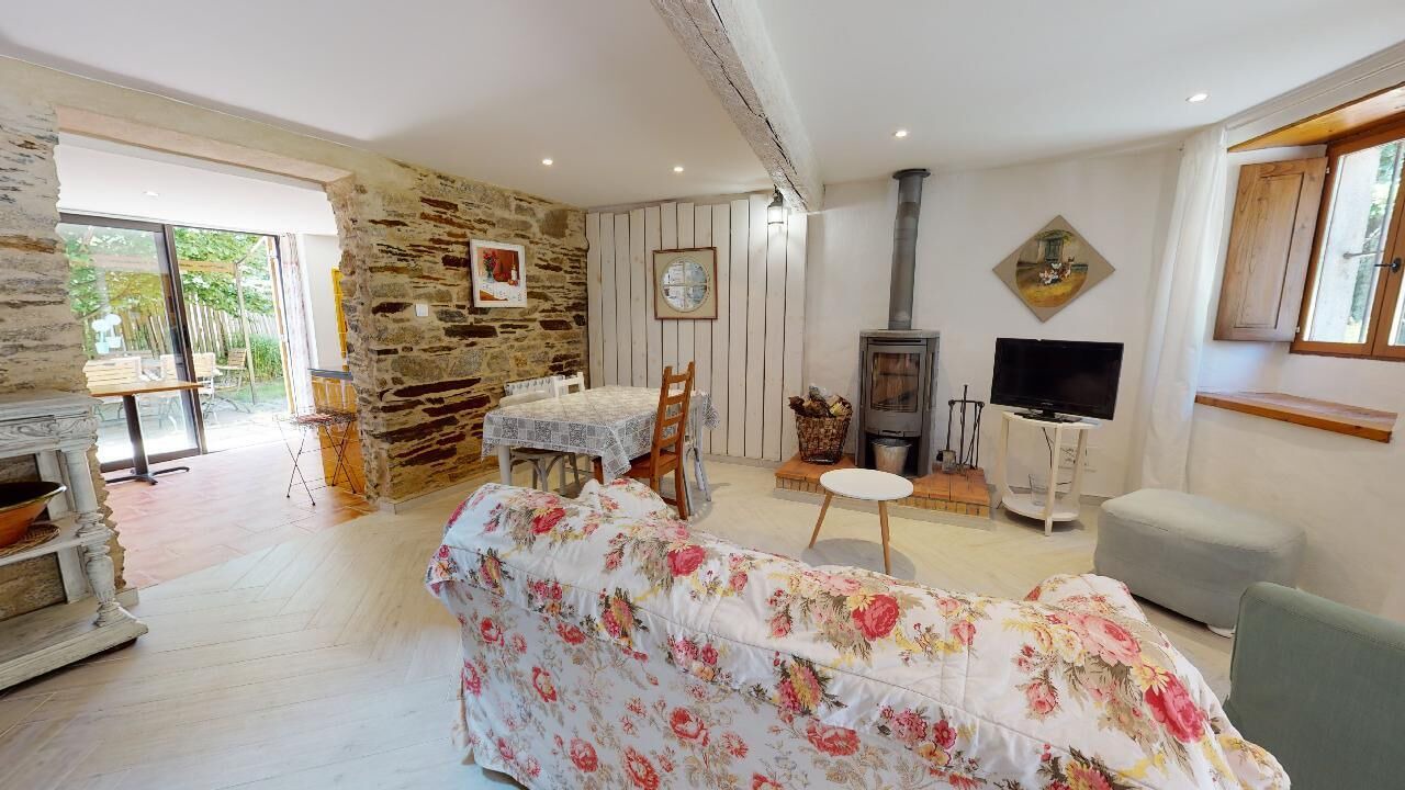 Photo of Livingroom in Les Martys