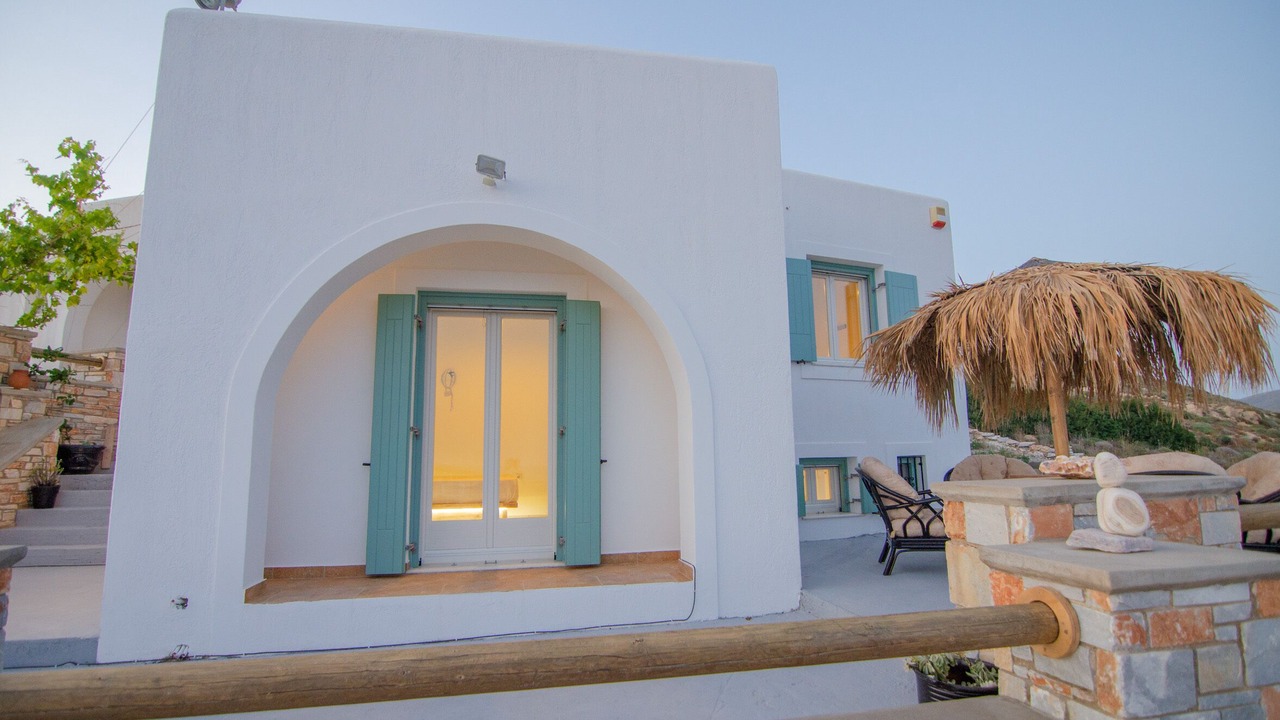 Photo of Patio Balcony in Ios Town