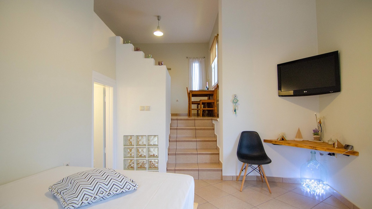 Photo of Bedroom in Ios Town