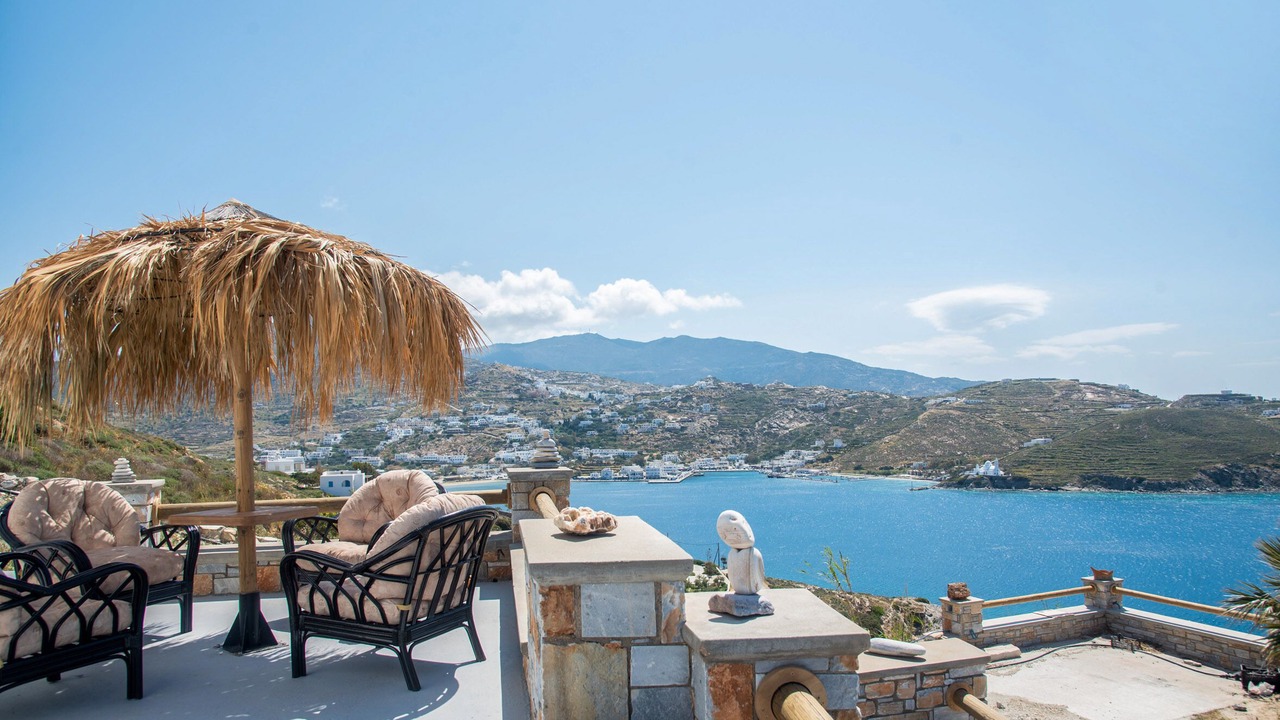 Photo of Patio Balcony in Ios Town