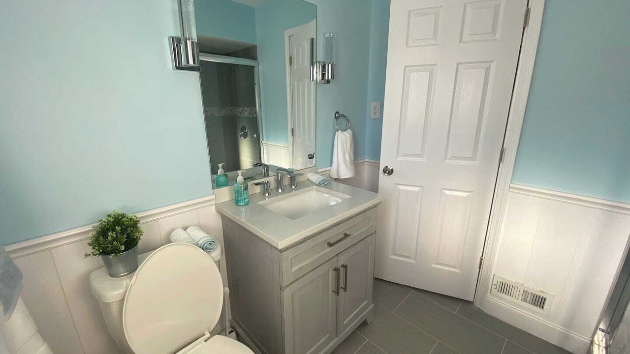 Photo of Bathroom in Harper Woods