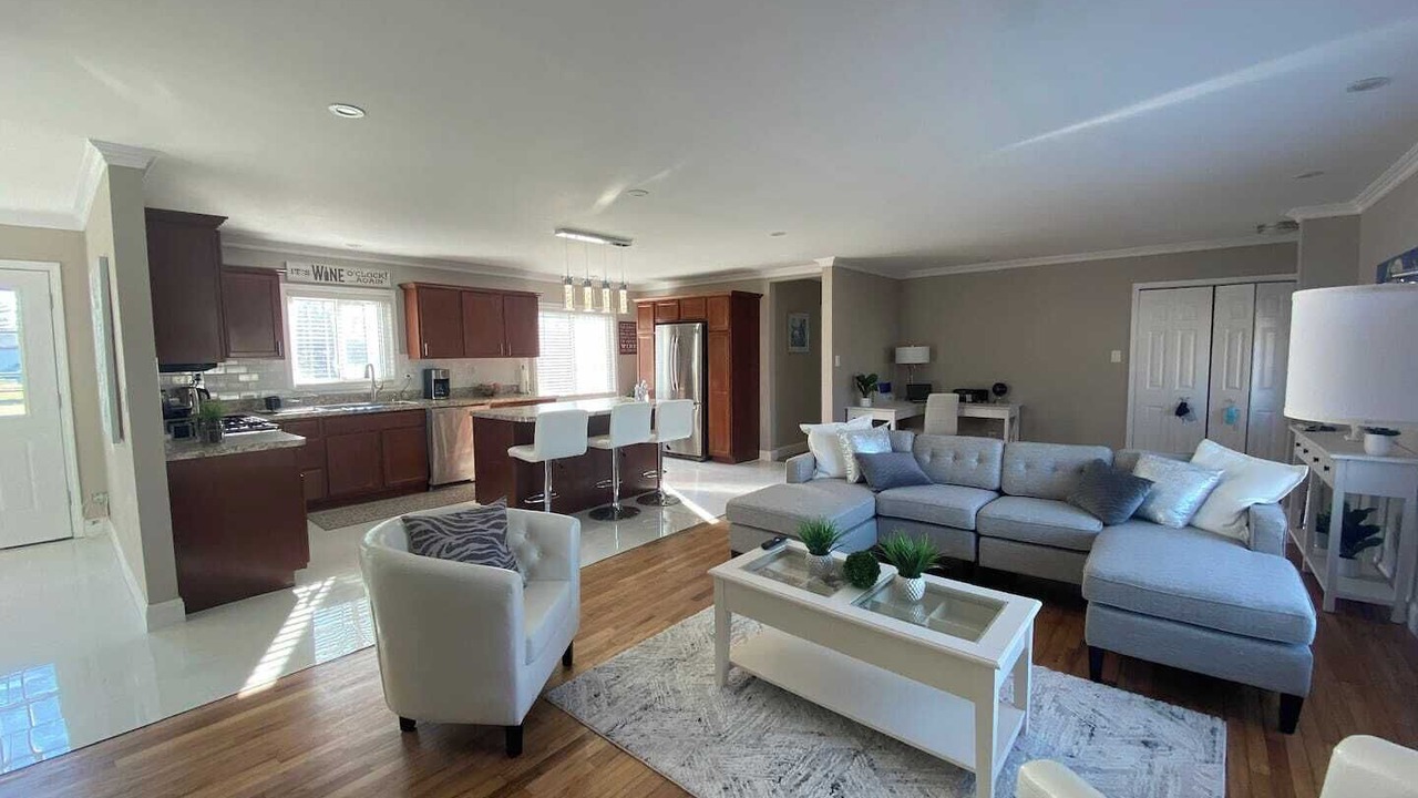 Photo of Livingroom in Harper Woods