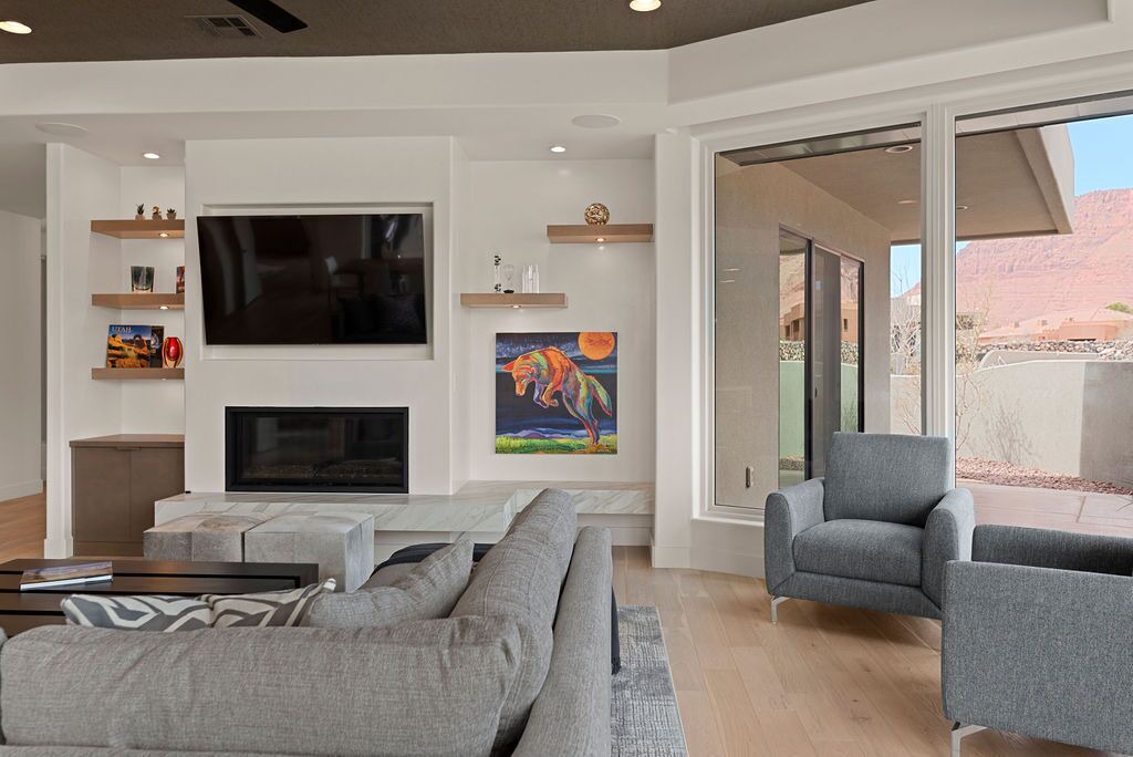 Photo of Livingroom in Ivins