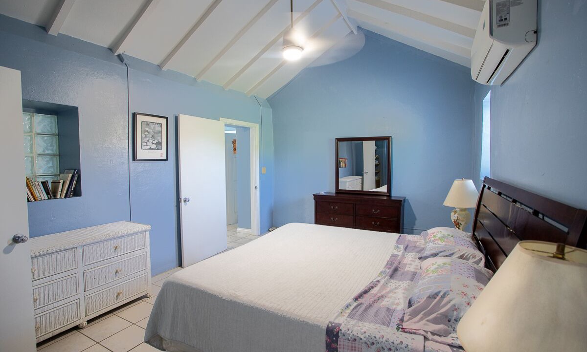 Photo of Bedroom in Cane Bay