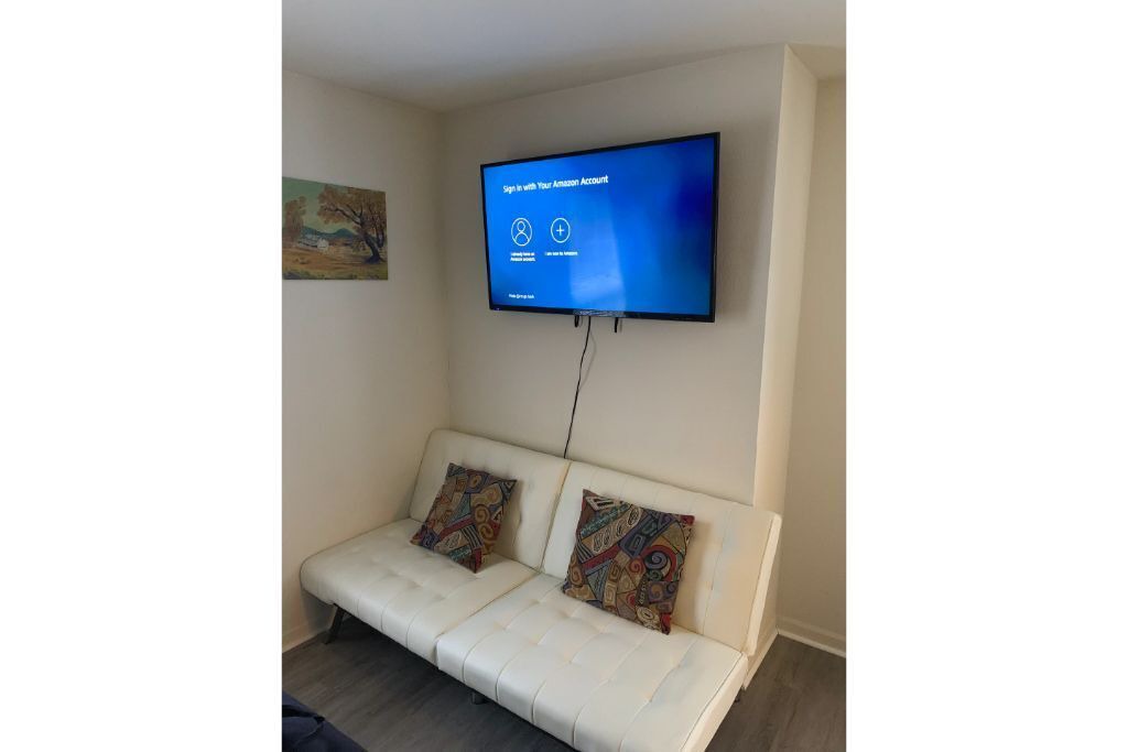 Photo of Livingroom in Fenton