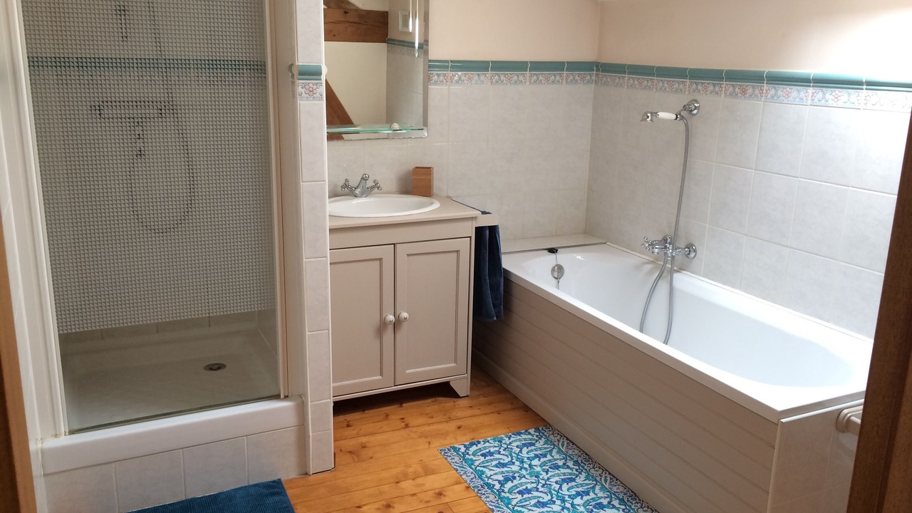 Photo of Bathroom in Cherves-Richemont
