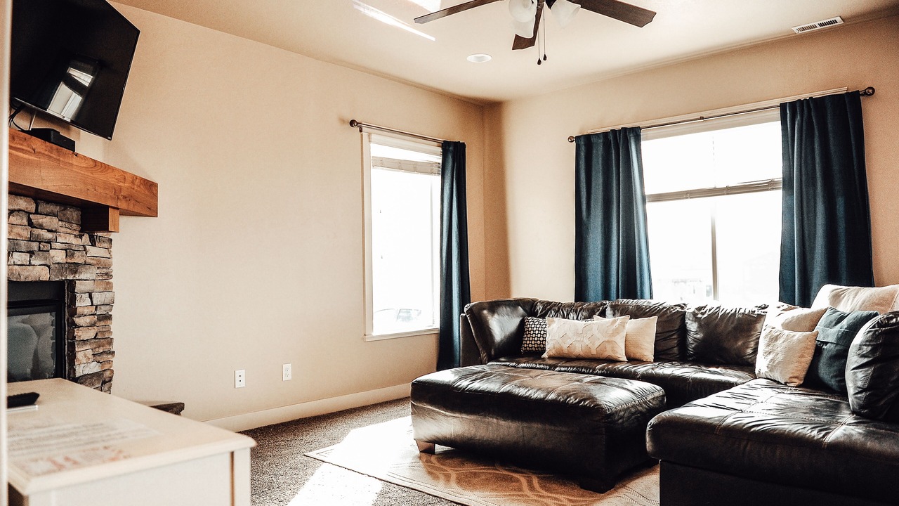 Photo of Livingroom in North Logan