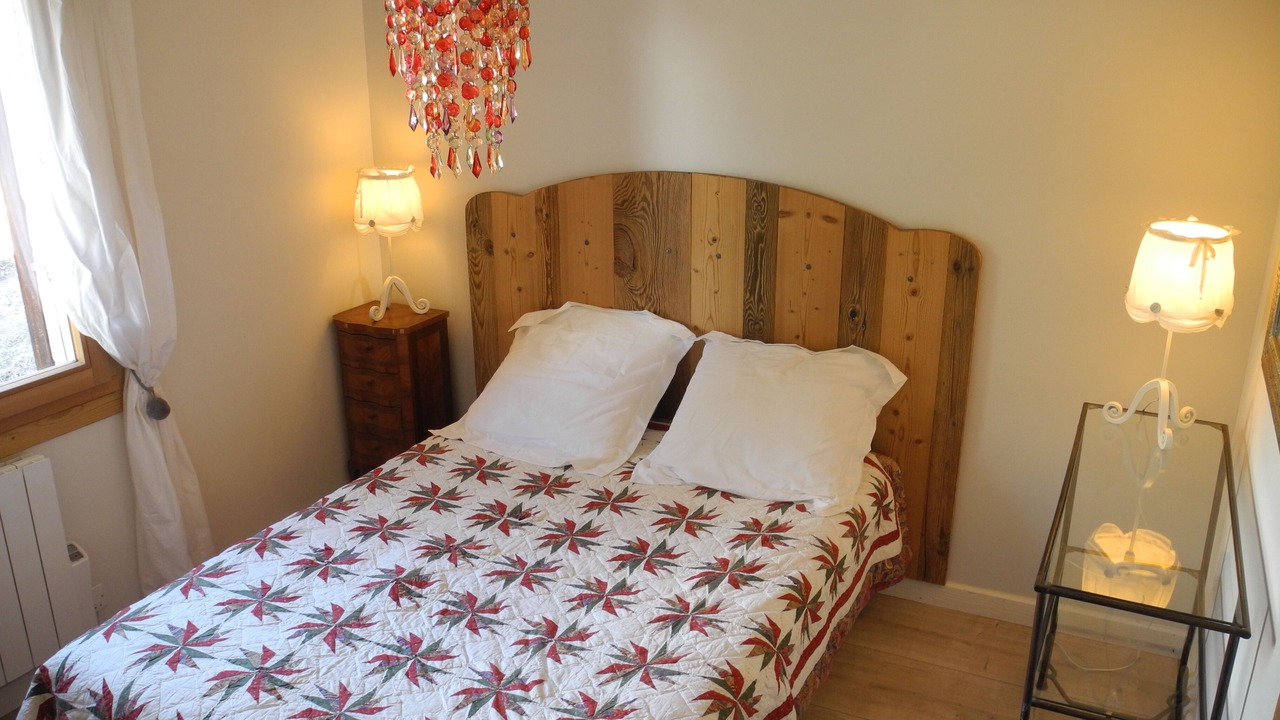 Photo of Bedroom in Molines-en-Queyras
