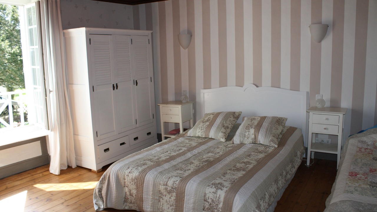 Photo of Bedroom in Tracy-sur-Mer
