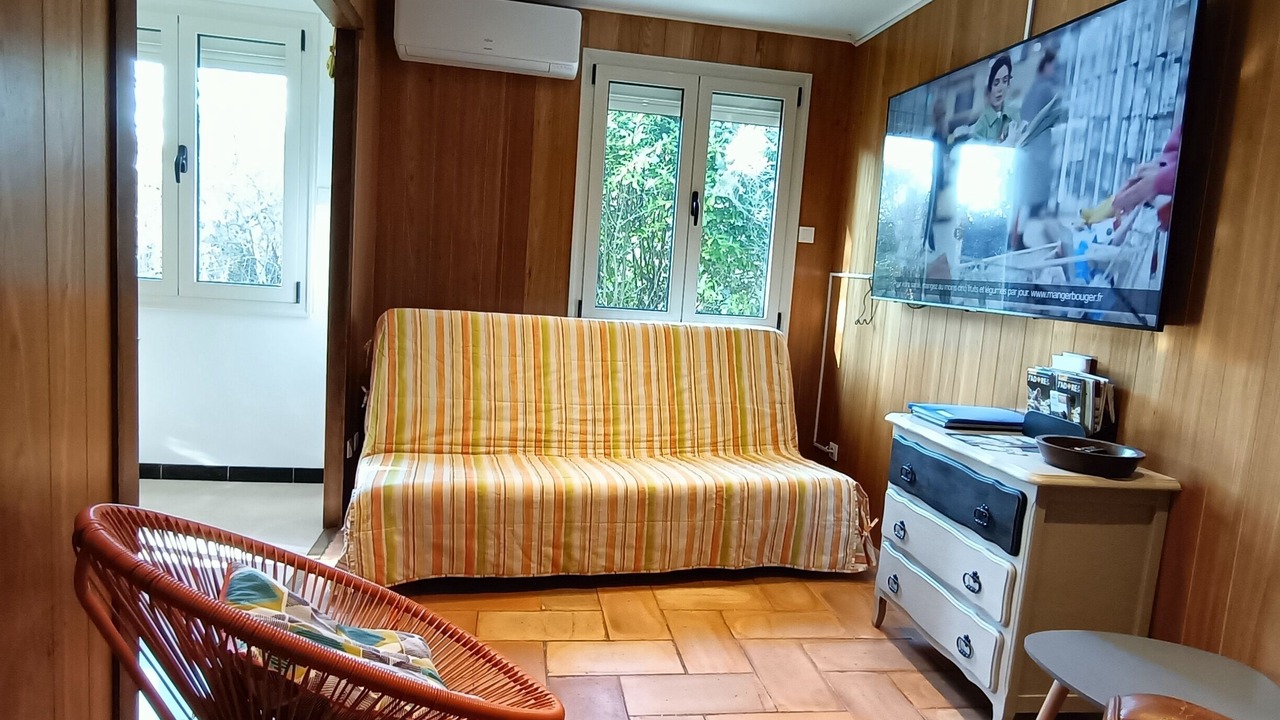 Photo of Livingroom in Sainte-Marie-la-Blanche