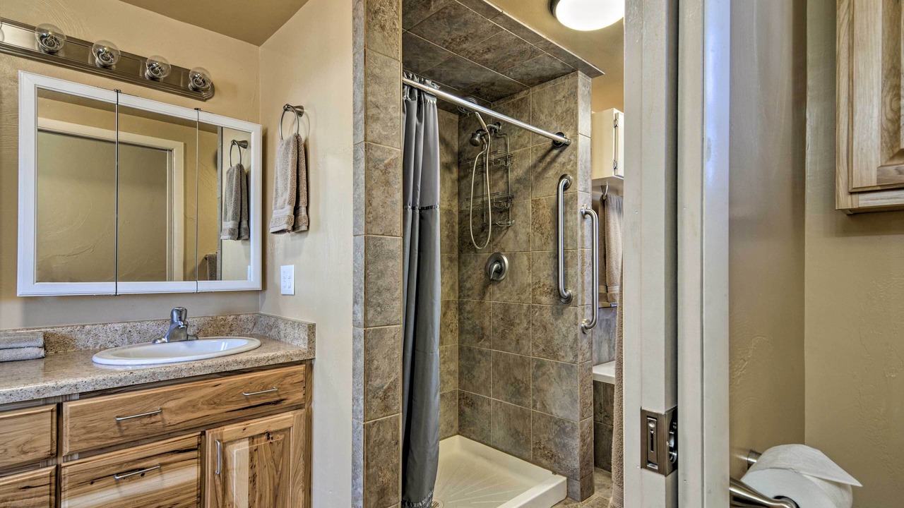 Photo of Bathroom in Henrieville