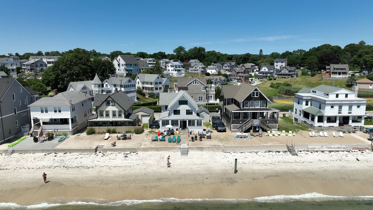 Photo of Others in Niantic