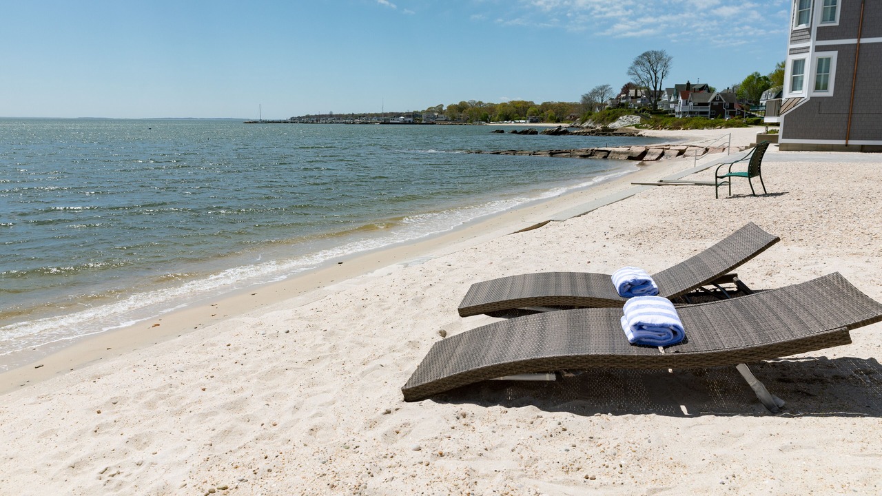 Photo of Others in Niantic