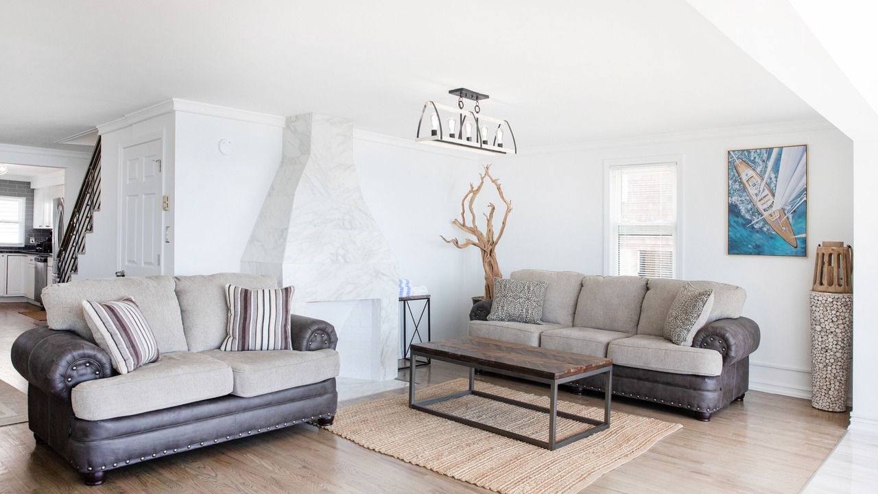 Photo of Livingroom in Niantic