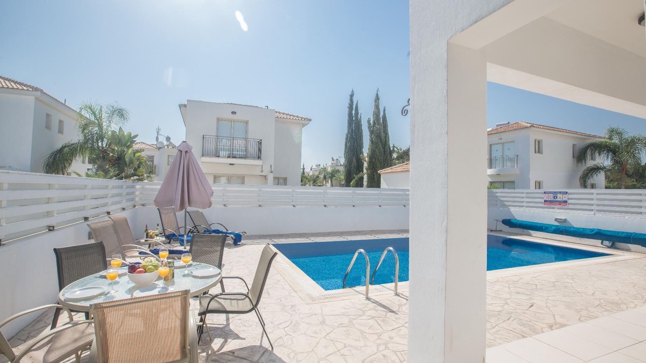 Photo of Outdoor in Pernera