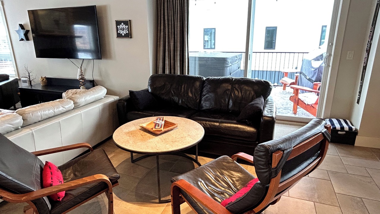 Photo of Livingroom in Okanagan-Similkameen