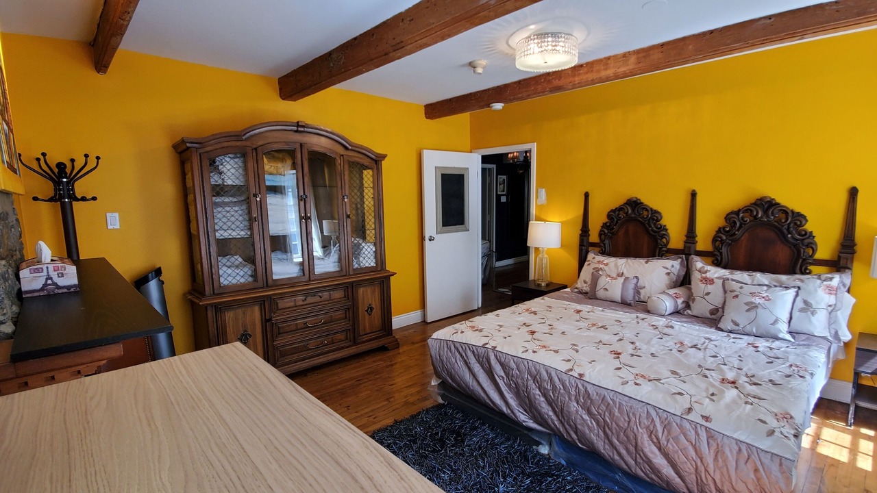 Photo of Bedroom in Old Montreal