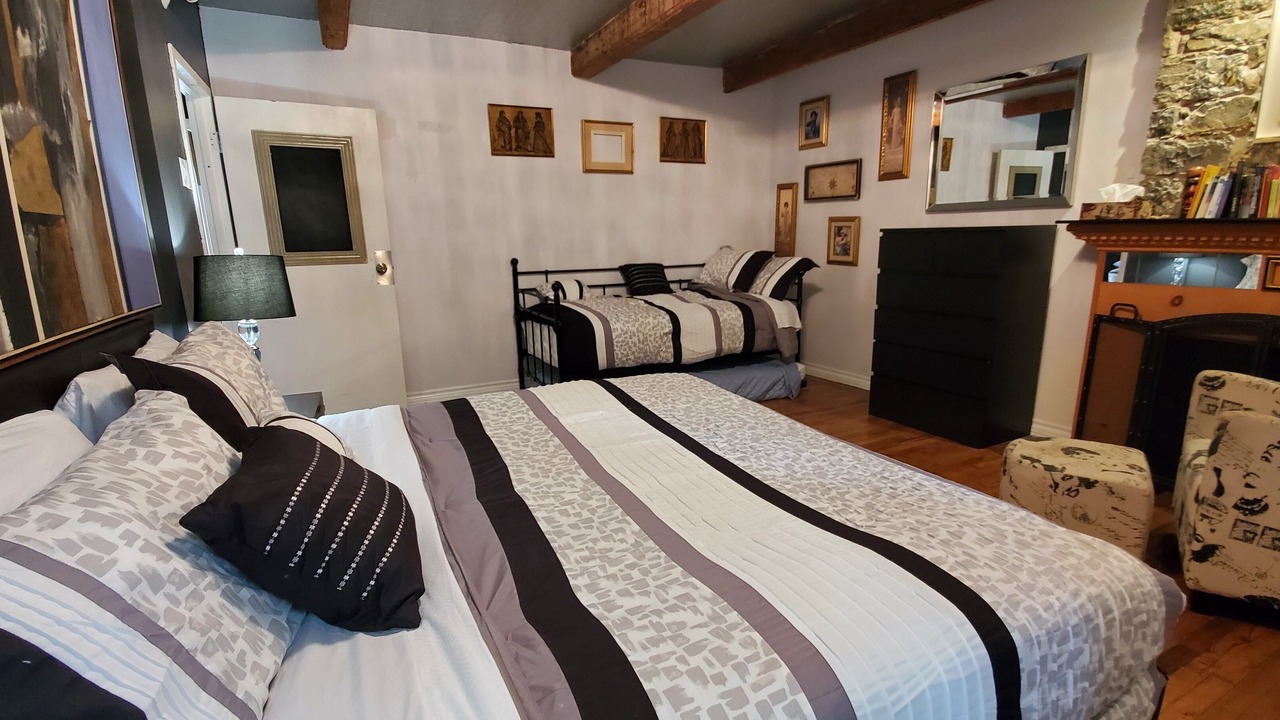 Photo of Bedroom in Old Montreal
