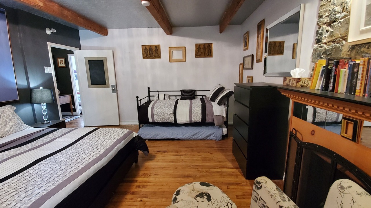 Photo of Bedroom in Old Montreal