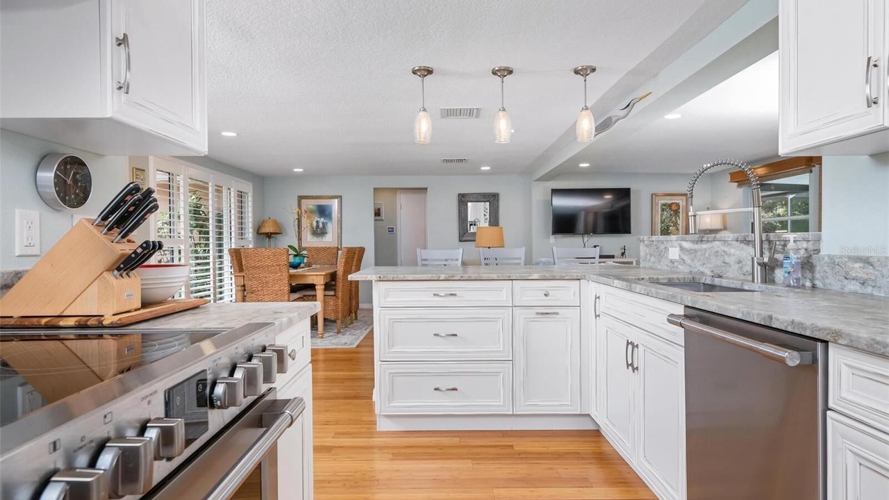 Photo of Kitchen in Gulf Gate Estates