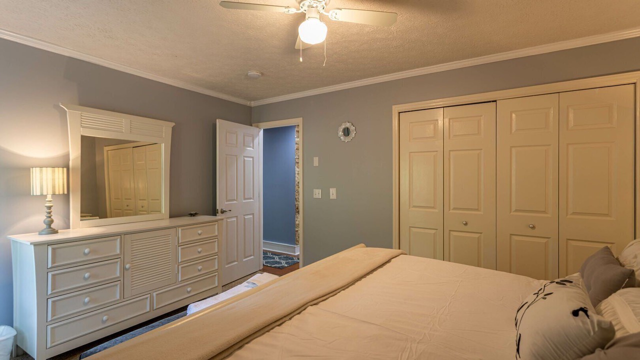 Photo of Bedroom in Newland