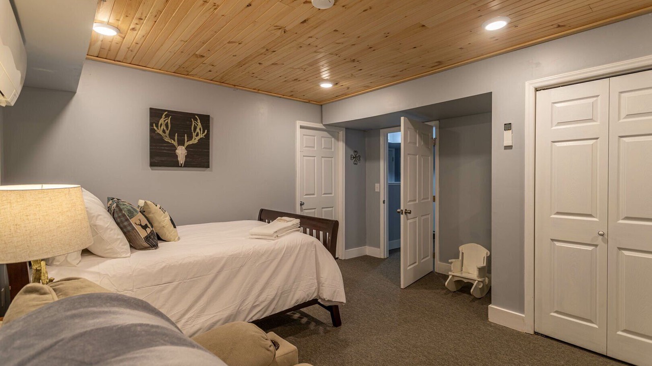Photo of Bedroom in Newland