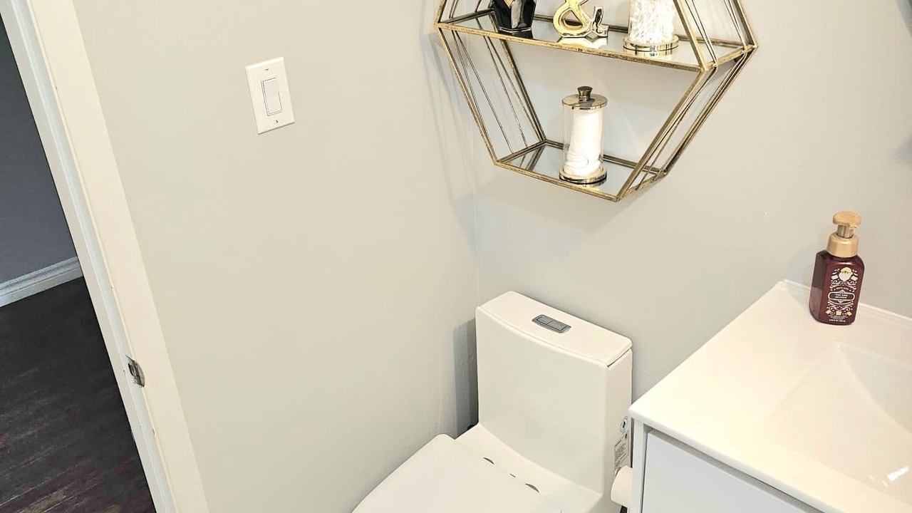 Photo of Bathroom in Ingersoll