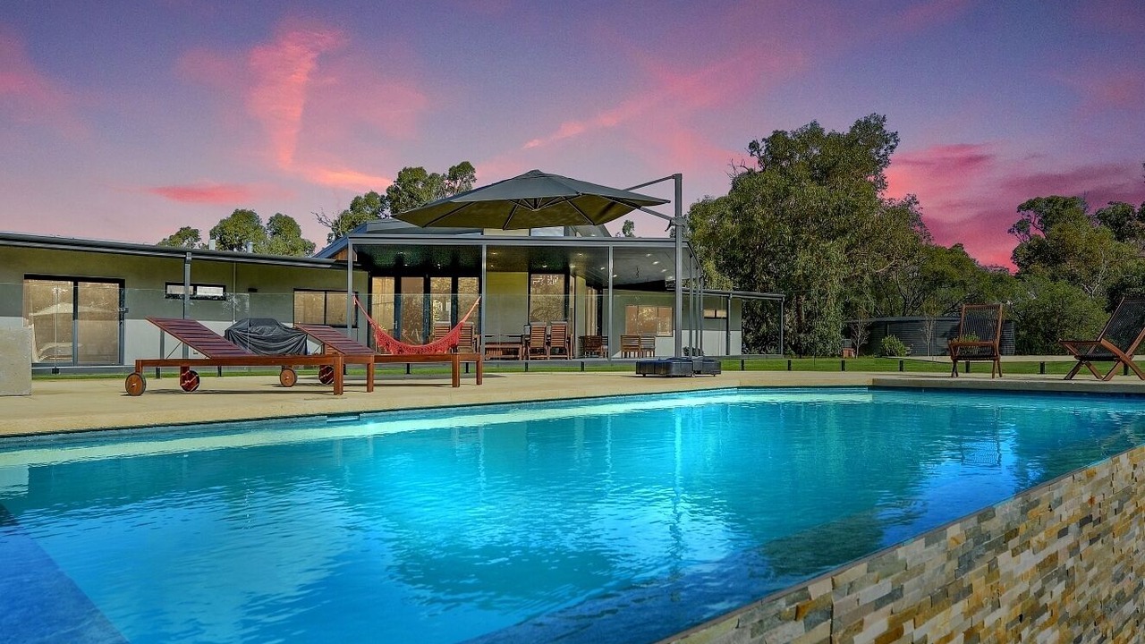 Photo of Outdoor in Herron