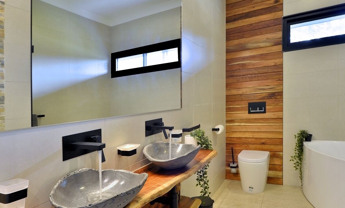 Photo of Bathroom in Herron