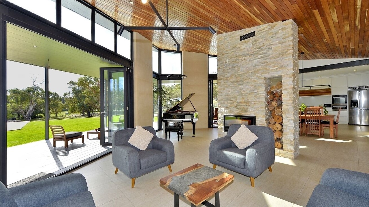Photo of Livingroom in Herron