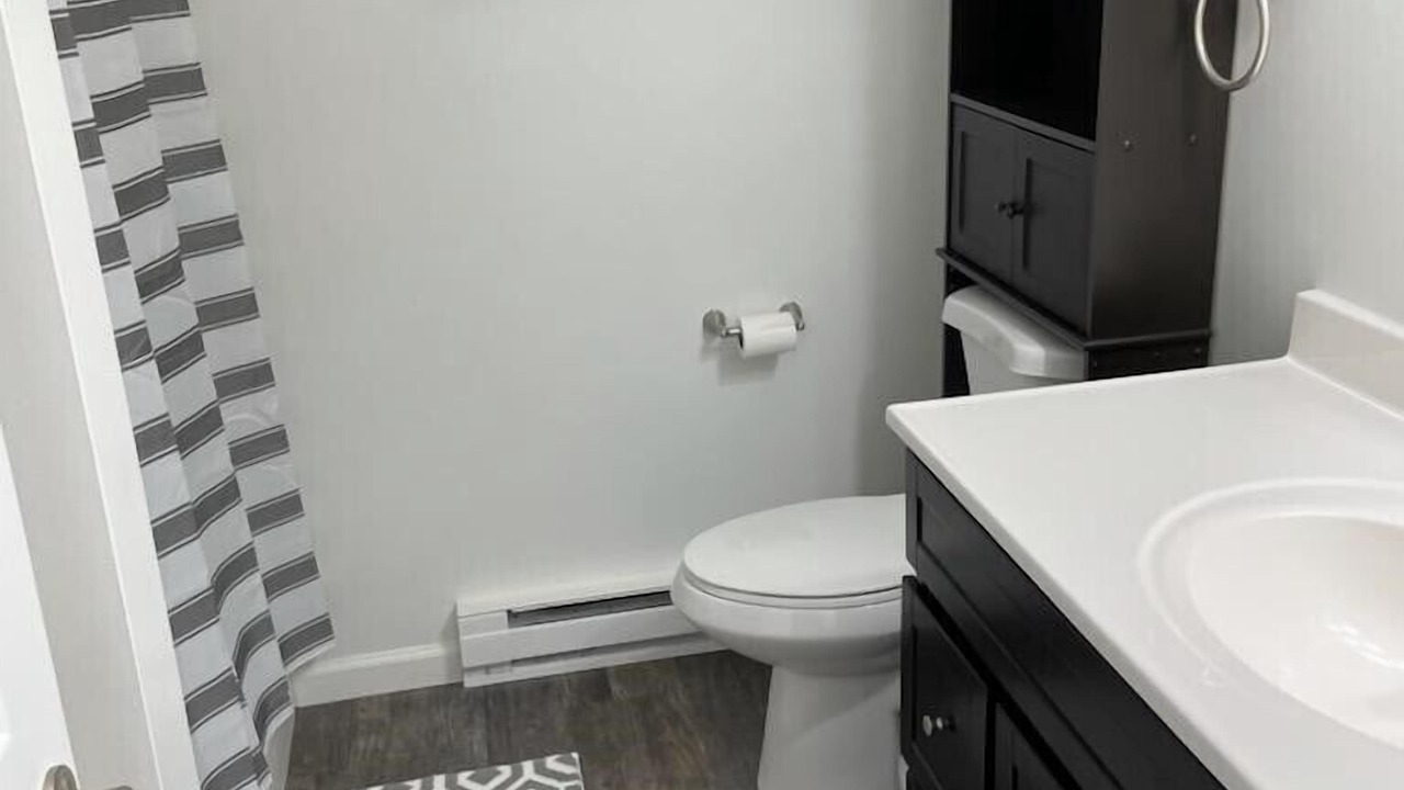 Photo of Bathroom in Holly