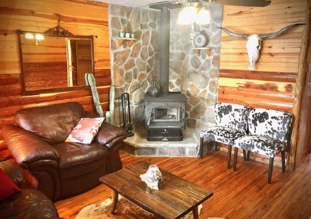 Photo of Livingroom in Eminence