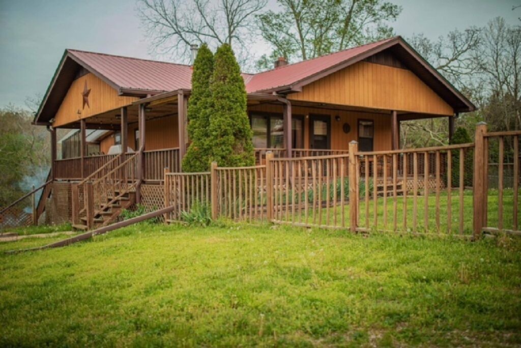 Photo of Outdoor in Eminence