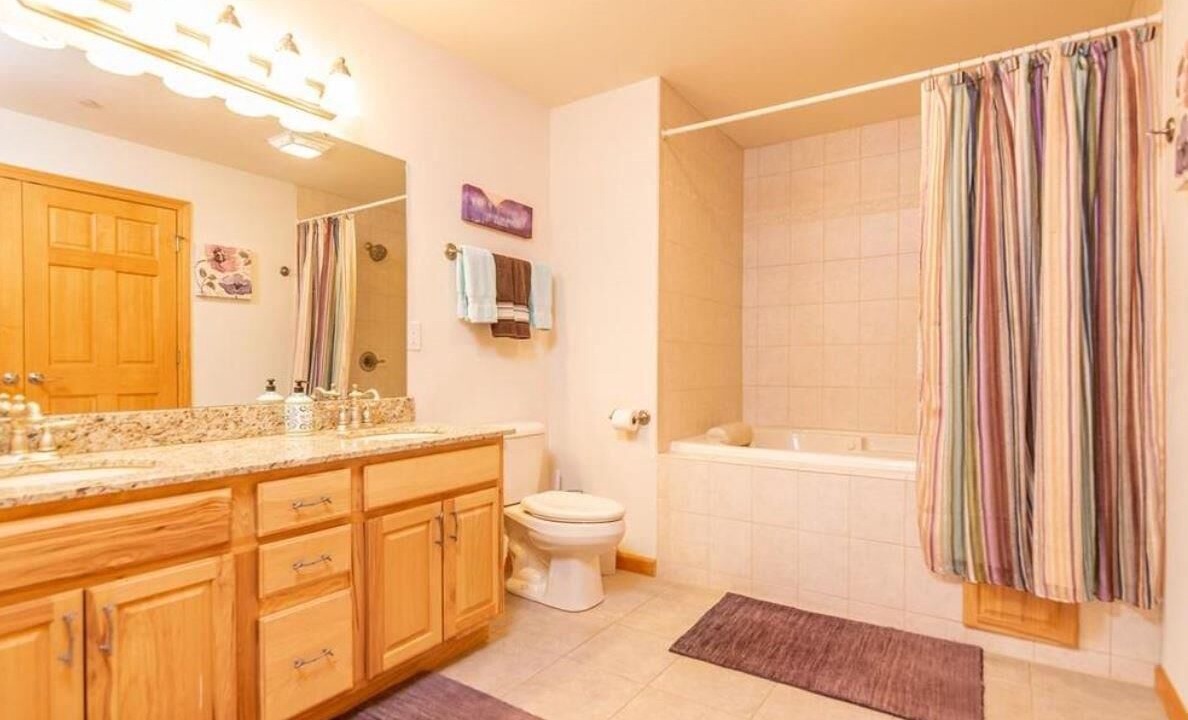 Photo of Bathroom in Arkdale