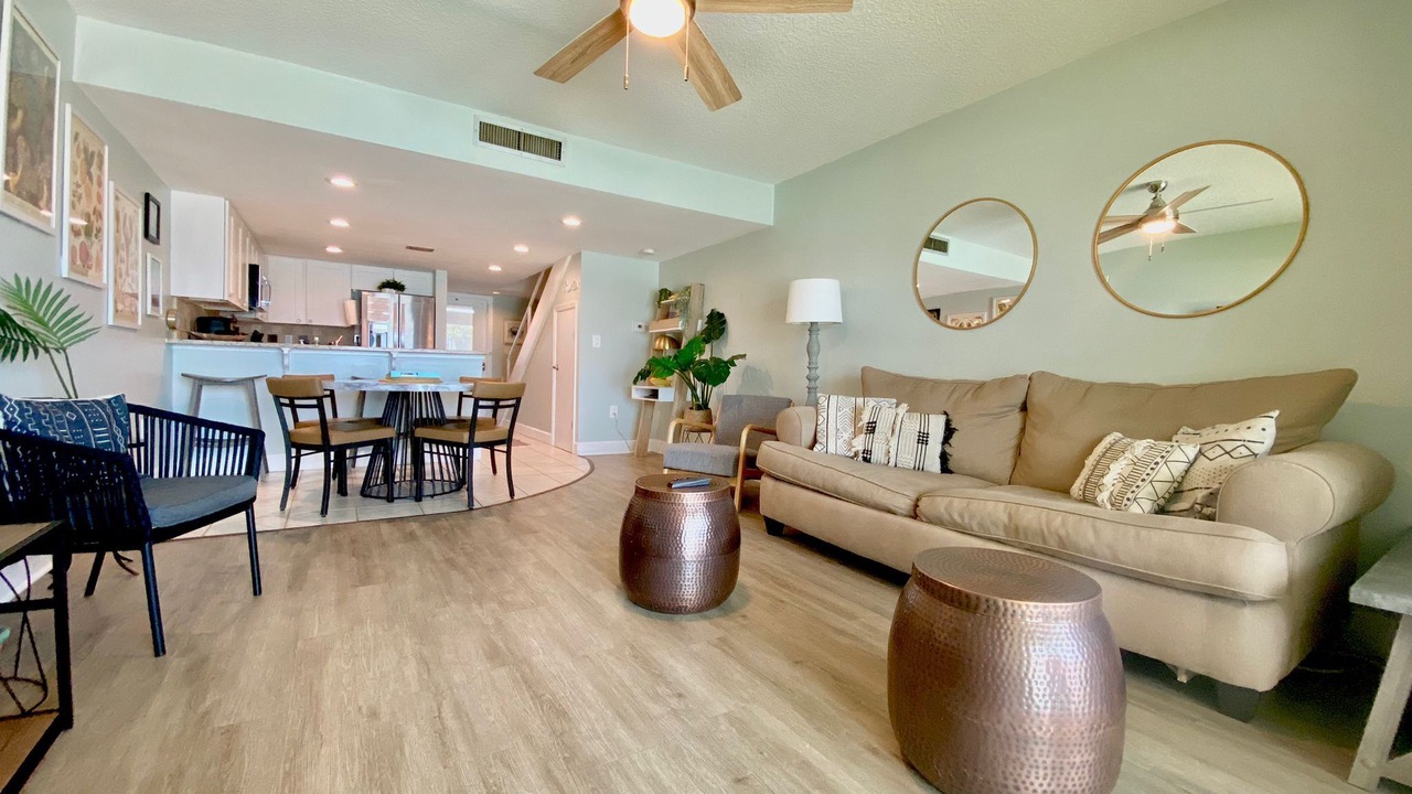 Photo of Livingroom in Crescent Beach