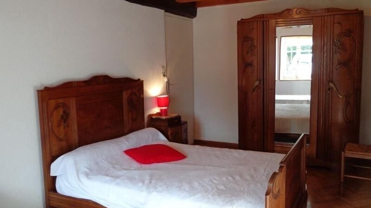 Photo of Bedroom in Saint-Juire-Champgillon