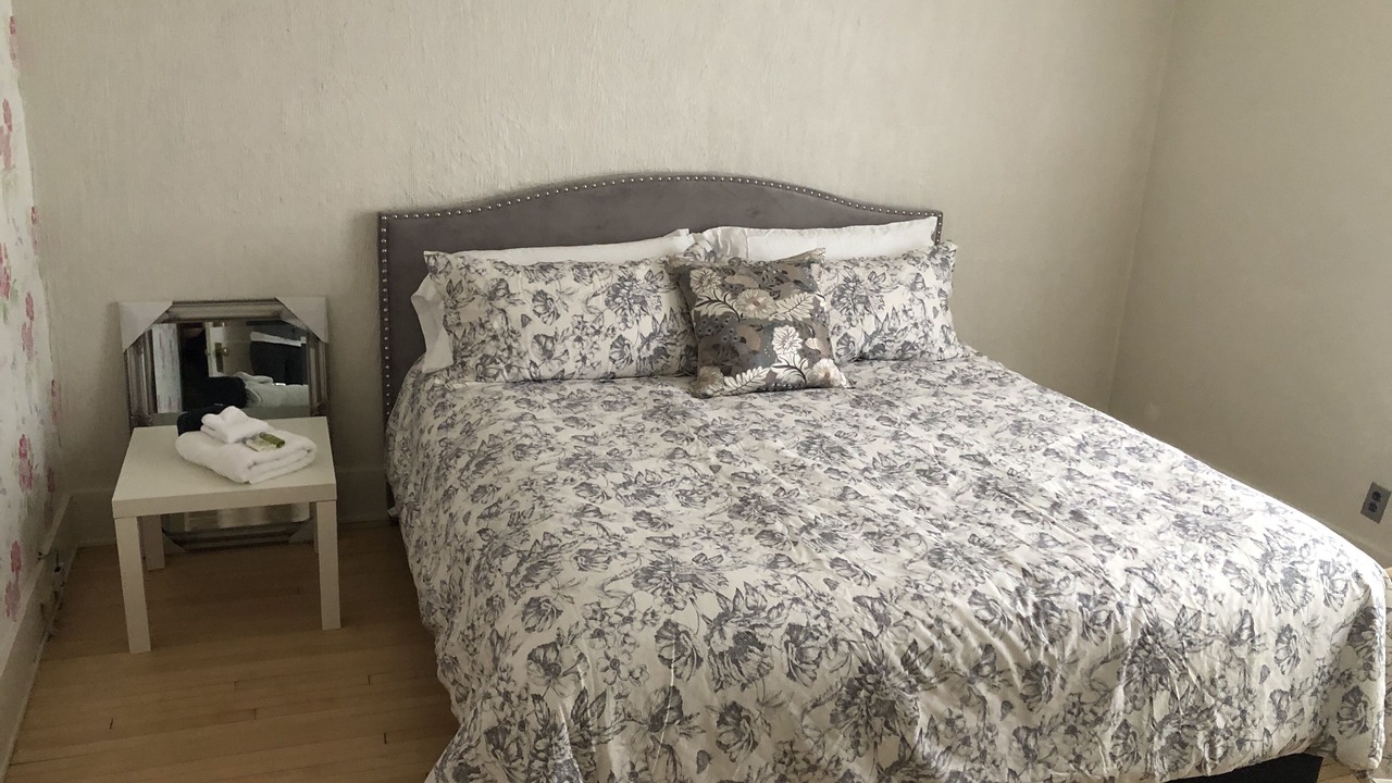 Photo of Bedroom in Saskatoon Downtown